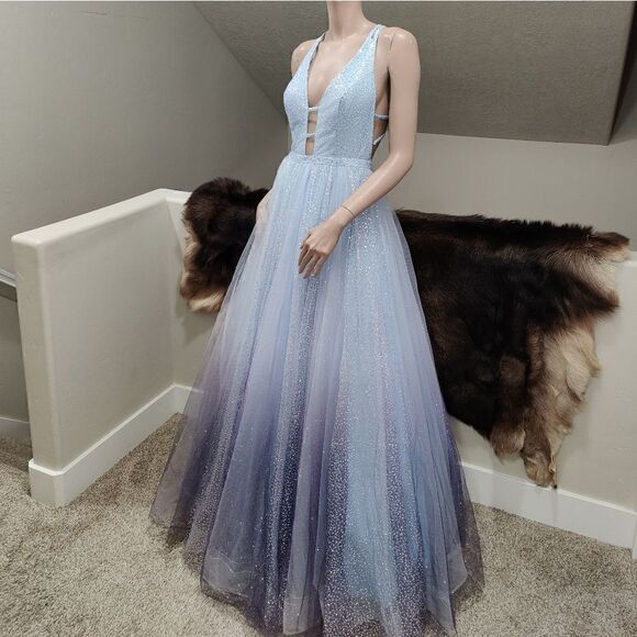 Stunning Blue Gradient V-Neck Sequined Ballgown - Picture 3 of 17